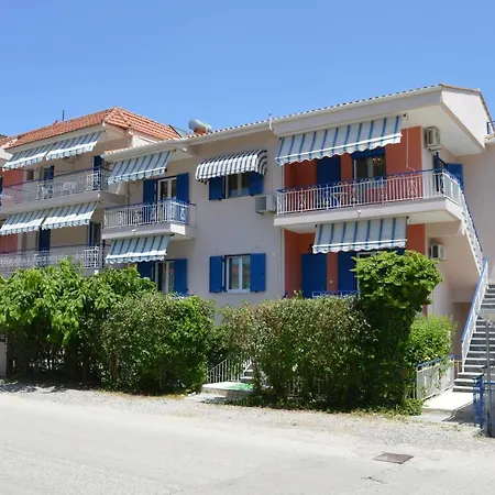 Emilios Eleni Nydri (Lefkada)