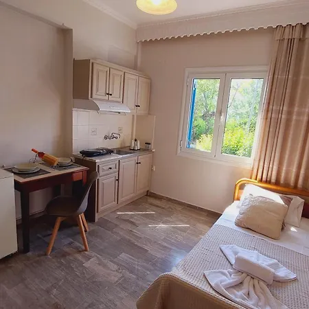 Apart-hotel Emilios Eleni