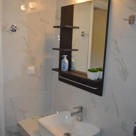 شقة فندقية Emilios Eleni 3*