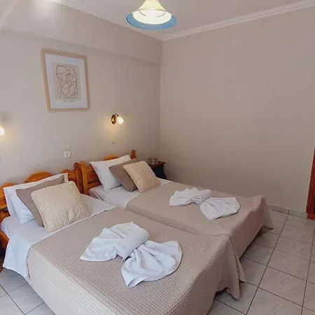 شقة فندقية Emilios Eleni 3*