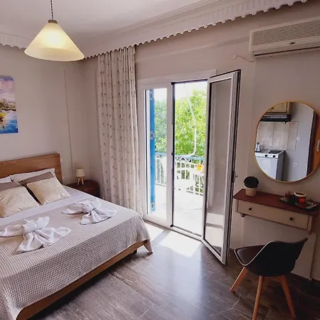 Emilios Eleni Aparthotel 3*