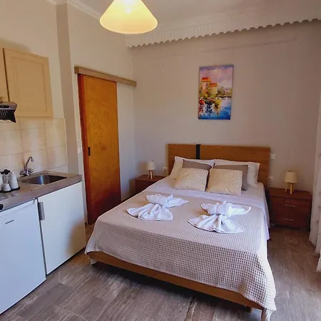 شقة فندقية Emilios Eleni 3*