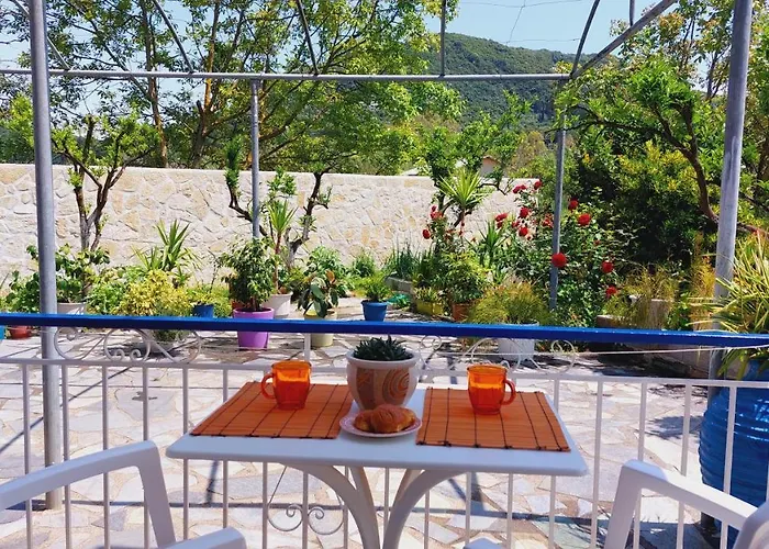 Hotel apartamentowy Emilios Eleni Nydri (Lefkada)